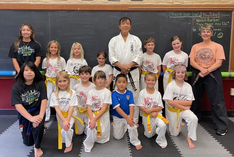 Darin Yee Sensei visits Tiger Martial Arts in Washington